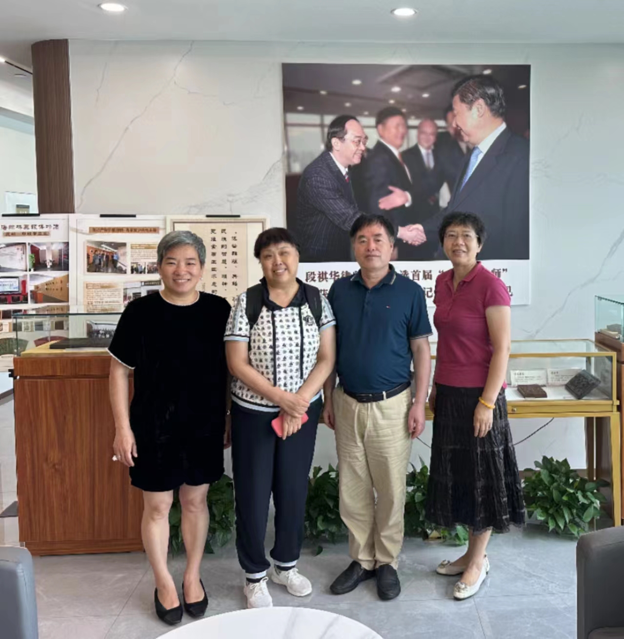 1721999713139242.jpg 1721999713139242.jpg