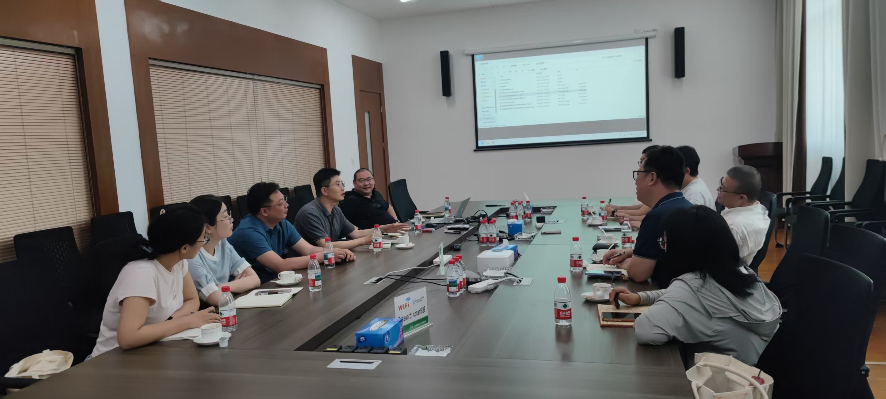 1752976671498308.jpg 1752976671498308.jpg